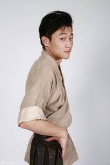 组图：宁财神何念爱情三部曲新版定妆照