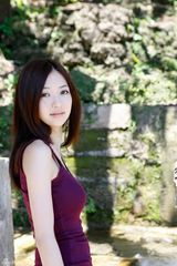 组图：逢泽丽奈夏日写真比基尼秀身材