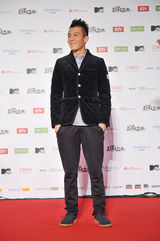 高清组图：MTV超级盛典红地毯 陈冠希帅气亮相