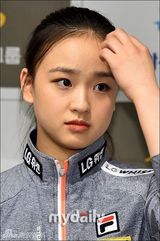 组图：孙妍在出席仁川国际体操大赛新闻发布会