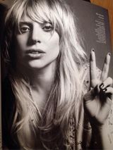 组图：这回不雷了 GaGa杂志大片走起波西米亚风