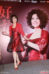 组图：蔡琴不知刘家昌离婚 赞刘嘉玲穿衣不重样