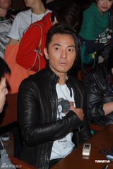 高清图：郑伊健办个唱庆功宴 称演唱会或倒贴