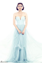 组图：刘庭羽最新写真 展现优雅女神范儿