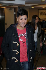 组图：主创聚头庆祝《老表，你好嘢!》首播活动