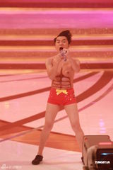 高清图：无线2011年台庆揭幕 众小生花旦盛装亮相