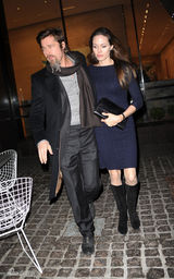 幻灯图集：皮特茱莉过二人世界 亲密夜游纽约