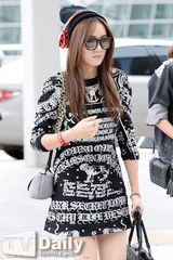 组图：SuperJunior等偶像赴土耳其开唱亮相机场