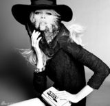 高清组图：40岁超模克劳蒂亚-雪佛登《Vogue》