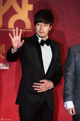 高清组图：李敏镐朴有天等助阵SBS演技大赏