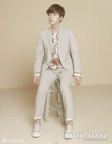 组图：张根硕时尚杂志大片 变身春季清新暖男