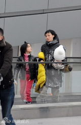 幻灯图：买红妹母女回京喜忧参半 传尚未遇到追求者