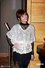 陈志云出席新春团拜 澄清不会离开TVB 