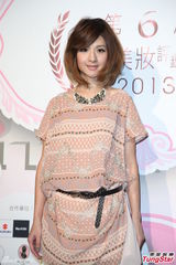 组图：王阳明柯佳嬿合作新剧当选荧屏完美情侣