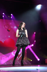 高清组图：张靓颖跨年最给力 火爆直逼碧昂丝