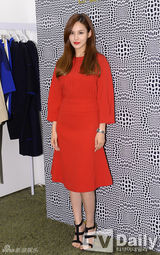 组图：韩星Bada吴允儿IVY等出席时尚活动