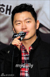 组图：曹承佑杨东根等出席新片《完美比赛》首映