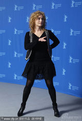 幻灯图集：《潜水艇》记者会 女主角成熟干练