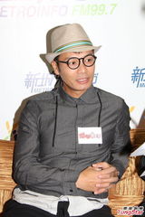 组图：郭晋安电台宣传新剧 透露想往内地发展