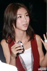 组图：任达华执导零片酬 新片台词被奉为金句