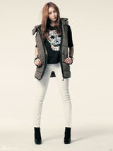 高清组图：AfterSchool成员UEE写真大秀曼妙身材