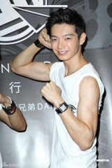 组图：飞轮海今年无缘合体 Darren计划向女友求婚