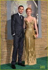 组图：《巨人杀手杰克》首映 英伦型男挑大梁