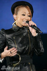 组图：众星献唱东京时尚秀 幸田来未少女时代比人气