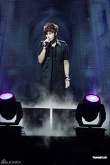 组图：SS501香港歌迷聚会 帅酷自拍惊爆全场