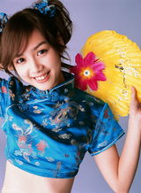 高组图：前超女陈怡日本拍写真 比基尼制服齐上阵