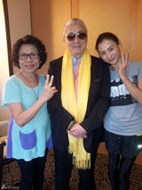 组图：张柏芝携子会亲友 lucas调皮小Q听话