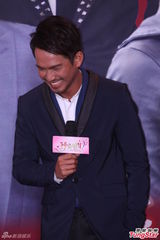 组图：《秘密花园》发布会钟汉良反串女人惹尖叫