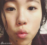 组图：王菲16岁女儿窦靖童近照曝光 极似窦唯