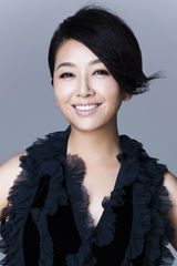 组图：江珊全新写真出炉 展现别样风情