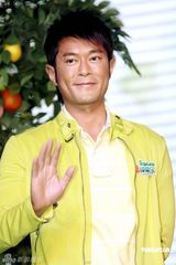 高清图：周迅古天乐做代言 造型清新神采飞扬