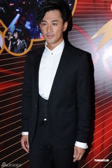 组图：twins林峰国庆同台献艺 容祖儿劲歌热舞