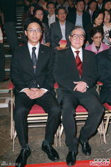 香港办文艺晚会庆国庆 霍震霆称不办百日宴(图)