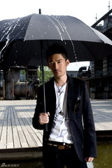 幻灯图：“江珊小男友”张博演绎熟男风采