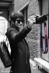 组图：朴施厚中国时尚街拍 自然休闲帅气足