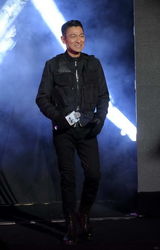 组图：刘德华自信体形好仍年轻 二胎尚需努力