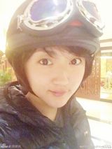 组图：李云迪旧爱华真美照 祝福力宏不理前任