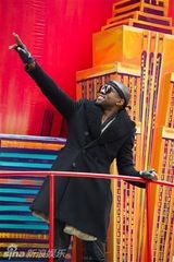 组图：熊猫阿宝史莱克等领衔纽约感恩节大游行