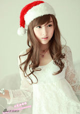 幻灯图集：小龙女彤彤化身圣诞宝贝 秀蕾丝装