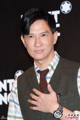 组图：刘青云被曝藏金条 Baby否认晓明送豪宅