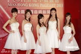 组图：2011年15位候选港姐曝光 表现紧张整体普通
