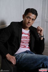 组图：郭富城梁家辉帅气写真 专访称合作默契