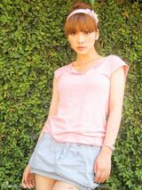 幻灯图：柳岩游学归来分享美照 期待爱神降临