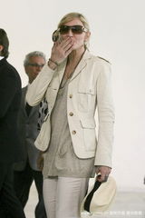 幻灯图集：麦当娜约见圣保罗州州长 戴墨镜星味十足