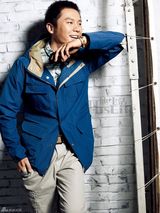 组图：李晨登时尚男刊封面 展现质感熟男魅力