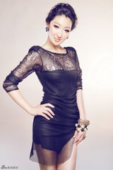 组图：李依馨拍黑白天鹅写真 俏皮装扮不失性感